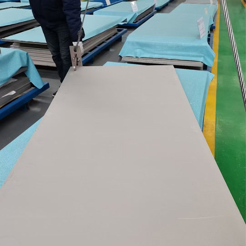 Plat Lembaran Titanium